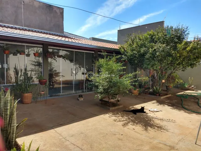 Casa com 3 dormitórios à venda, 250 m² por R$ 430.000,00 - Parque Residencial Cândido Portinari - Ribeirão Preto/SP